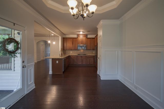 454 Wolfbend Road, Woodruff, SC 29388