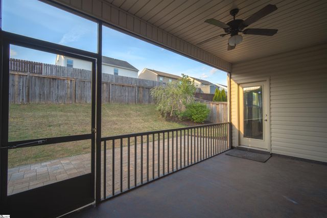 454 Wolfbend Road, Woodruff, SC 29388