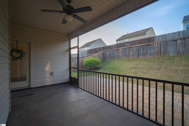 454 Wolfbend Road, Woodruff, SC 29388