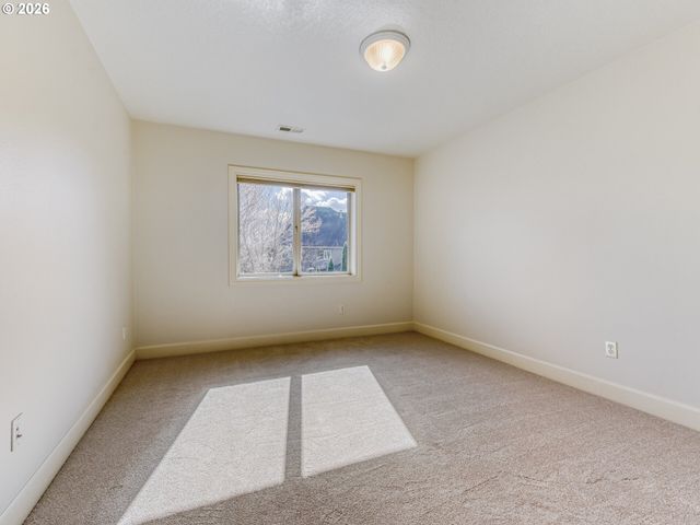 7888 Sw ROCKBRIDGE St, Wilsonville, OR 97070