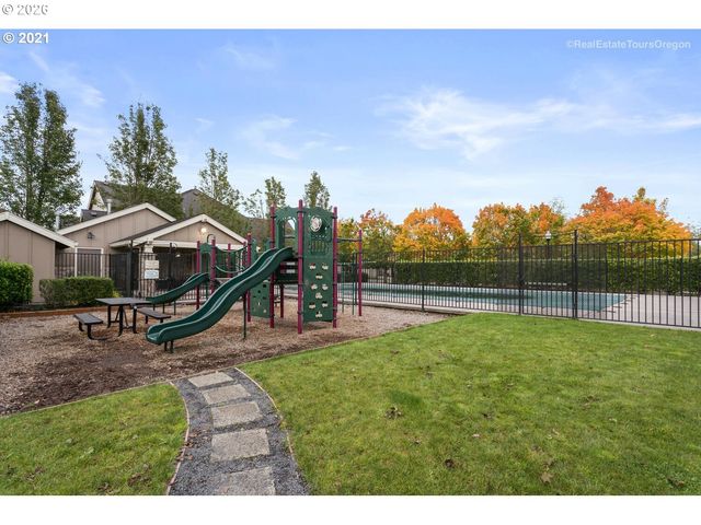 7888 Sw ROCKBRIDGE St, Wilsonville, OR 97070