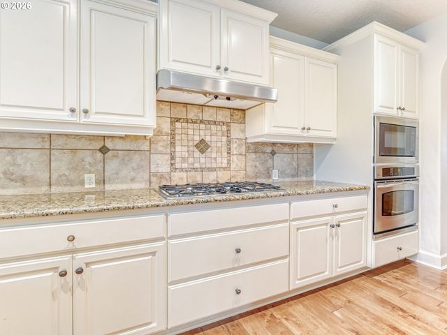 7888 Sw ROCKBRIDGE St, Wilsonville, OR 97070