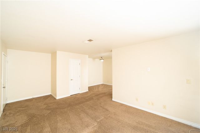 4921 Indian River Drive 118, Las Vegas, NV 89103