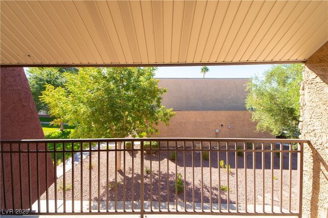 4921 Indian River Drive 118, Las Vegas, NV 89103