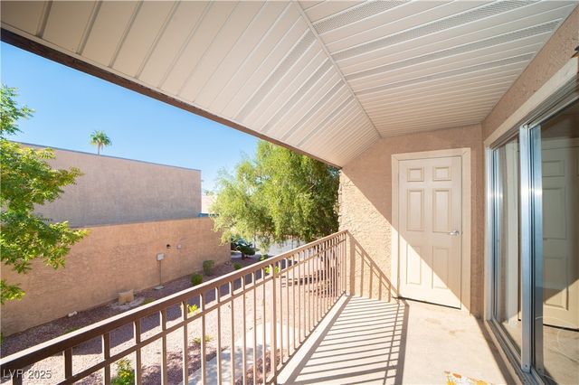 4921 Indian River Drive 118, Las Vegas, NV 89103