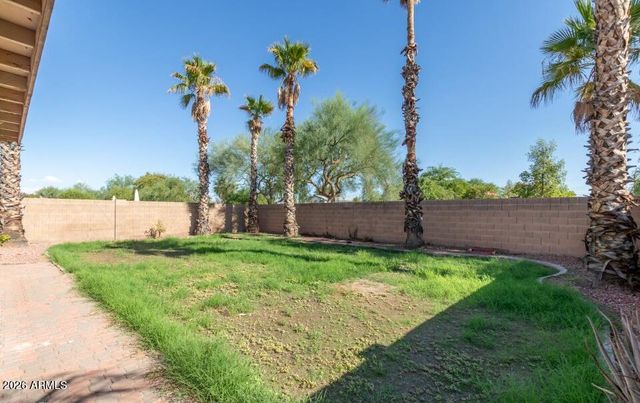 2239 E Edna Avenue, Phoenix, AZ 85022