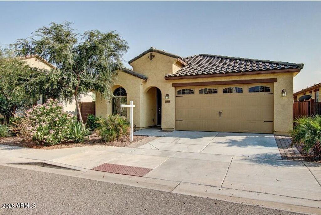 2239 E Edna Avenue, Phoenix, AZ 85022