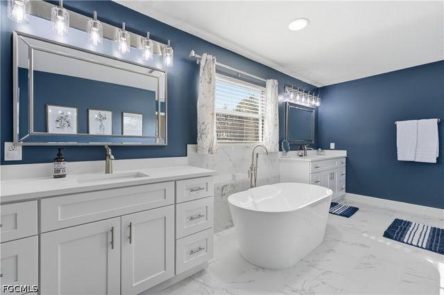 20528 Torre Del Lago ST, Estero, FL 33928