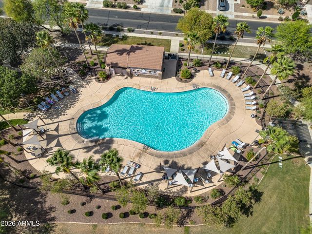 17543 W BUCKHORN Trail, Surprise, AZ 85387