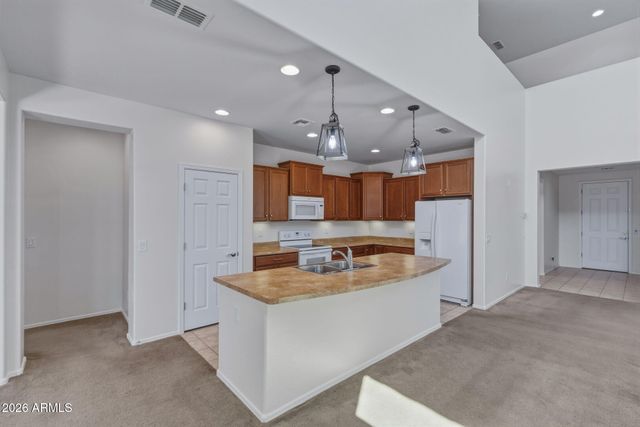 17543 W BUCKHORN Trail, Surprise, AZ 85387
