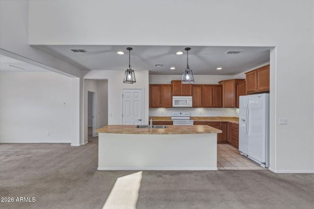 17543 W BUCKHORN Trail, Surprise, AZ 85387