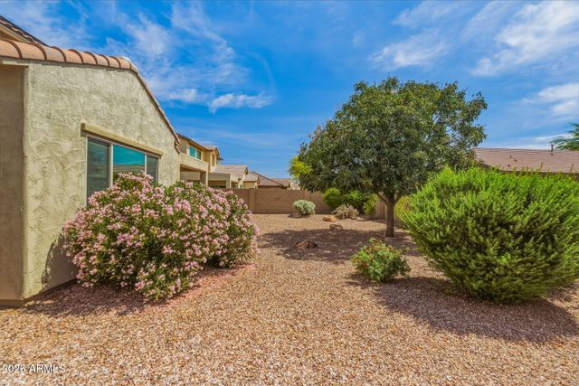 17543 W BUCKHORN Trail, Surprise, AZ 85387