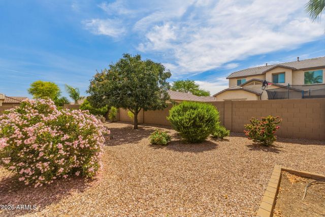 17543 W BUCKHORN Trail, Surprise, AZ 85387
