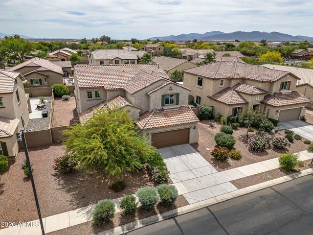 17543 W BUCKHORN Trail, Surprise, AZ 85387