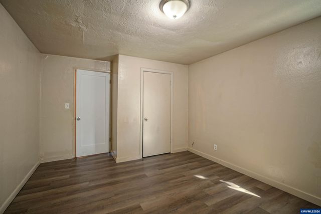 2808-2806 Livingston St NE, Salem, OR 97301