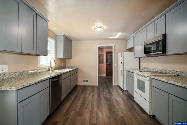 2808-2806 Livingston St NE, Salem, OR 97301