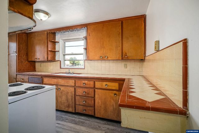 2808-2806 Livingston St NE, Salem, OR 97301