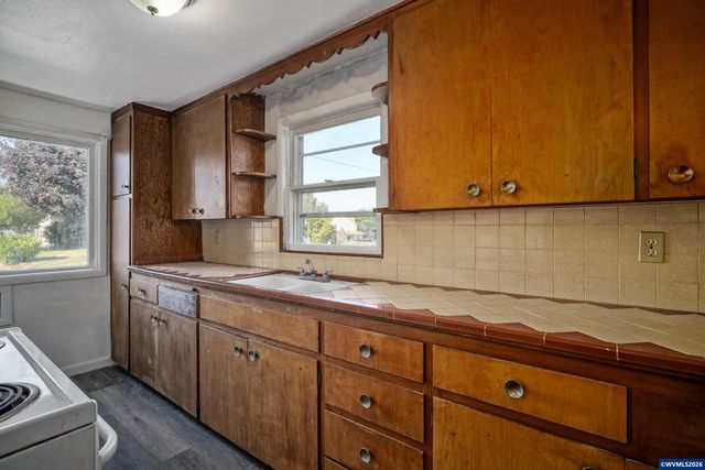 2808-2806 Livingston St NE, Salem, OR 97301