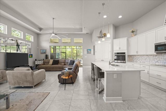 827 CREEKWOOD DRIVE, Ormond Beach, FL 32174