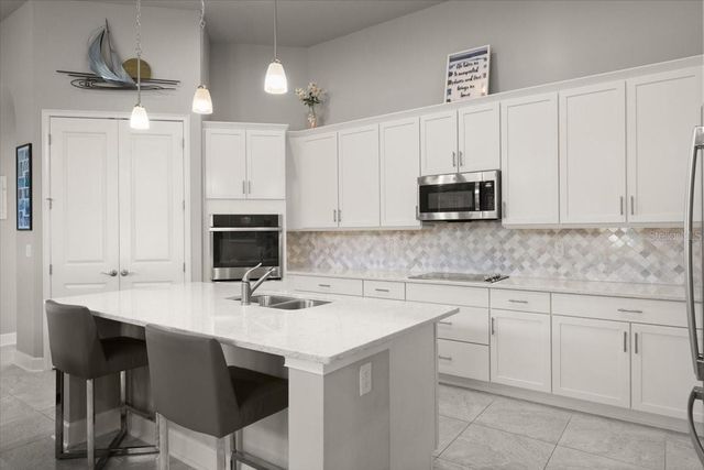 827 CREEKWOOD DRIVE, Ormond Beach, FL 32174