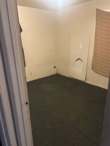 6329 Ava Court Drive, Fort Worth, TX 76112