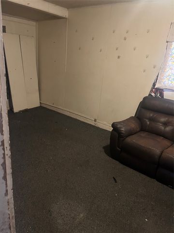 6329 Ava Court Drive, Fort Worth, TX 76112