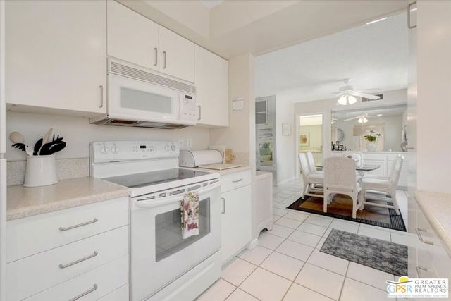 1421 N Sunrise Way 34, Palm Springs, CA 92262