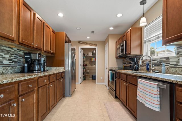2013 Cody Cove, Bluff City, TN 37618