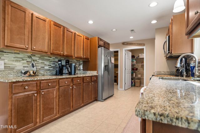 2013 Cody Cove, Bluff City, TN 37618