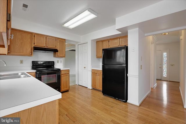 2963 MARSH HAWK DR, Waldorf, MD 20603