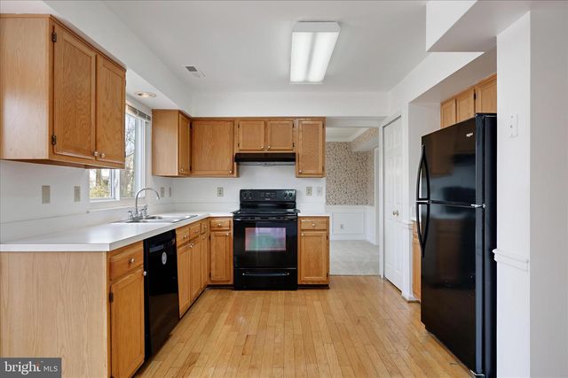 2963 MARSH HAWK DR, Waldorf, MD 20603