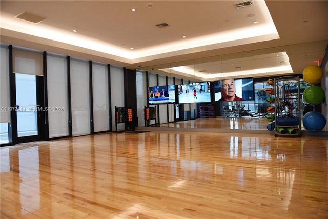 1010 Brickell Ave 3711, Miami, FL 33131