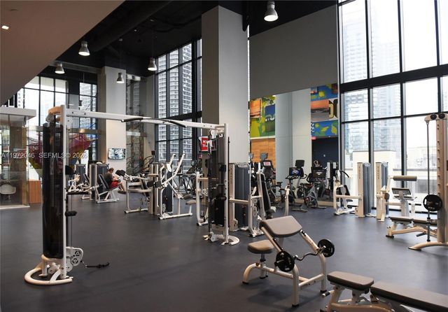 1010 Brickell Ave 3711, Miami, FL 33131