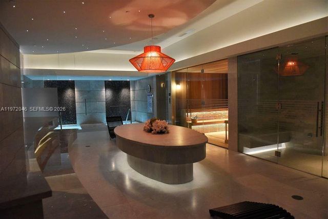 1010 Brickell Ave 3711, Miami, FL 33131