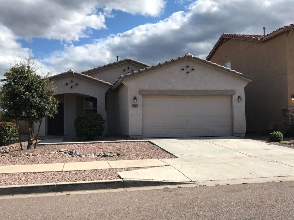 7323 W St Charles Avenue, Laveen, AZ 85339