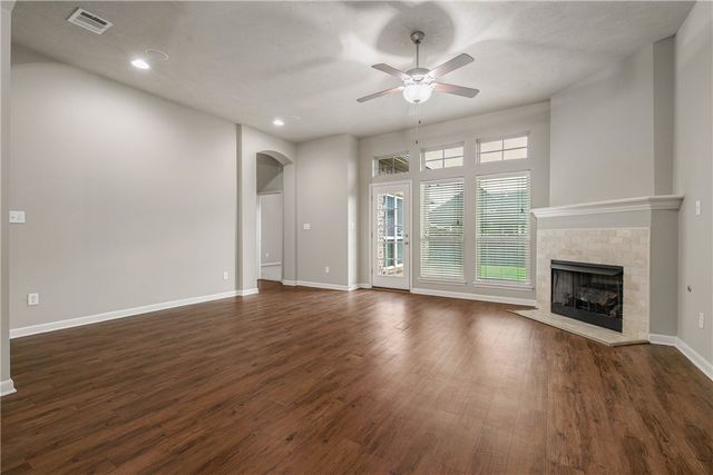15313 Lowry Meadow Lane, College Station, TX 77845
