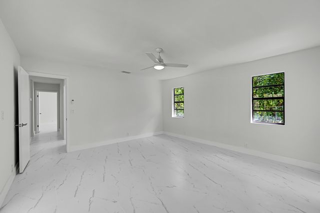 9000 NW 21st Street, Coral Springs, FL 33071