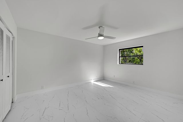 9000 NW 21st Street, Coral Springs, FL 33071