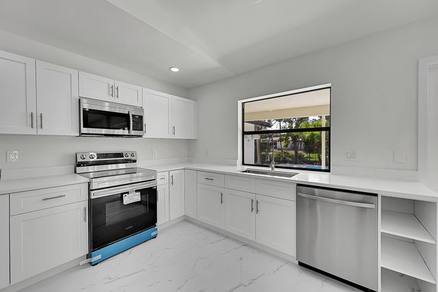 9000 NW 21st Street, Coral Springs, FL 33071