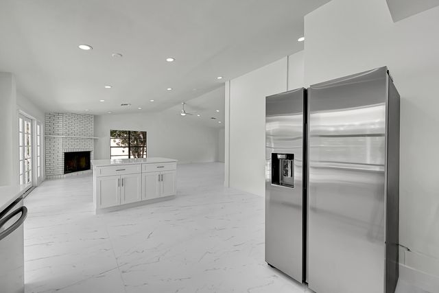 9000 NW 21st Street, Coral Springs, FL 33071