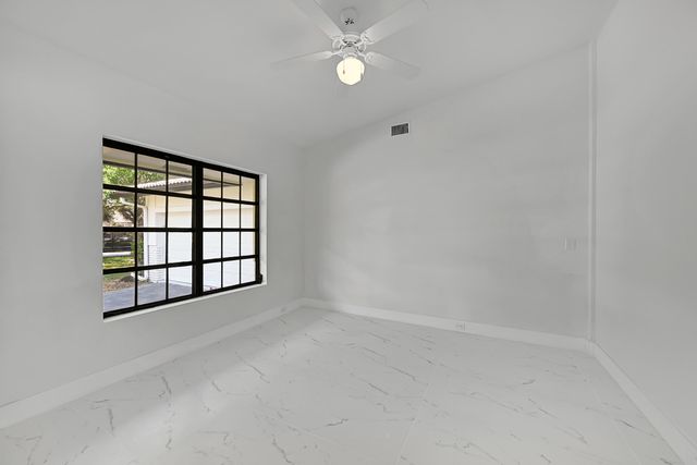 9000 NW 21st Street, Coral Springs, FL 33071