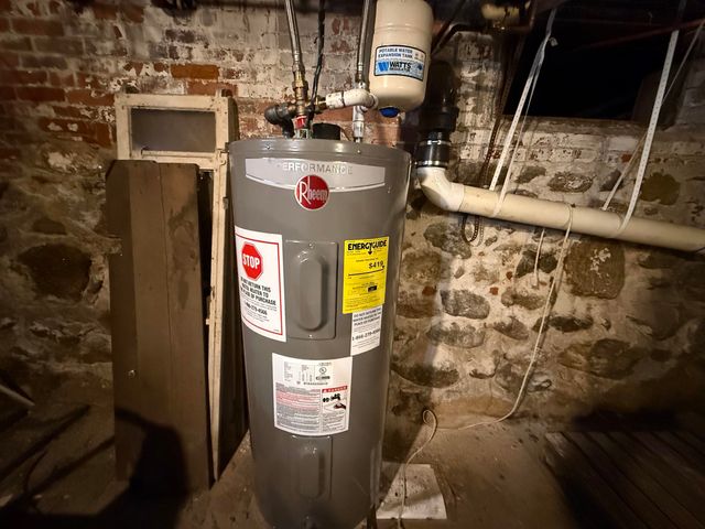 18 Highland Avenue, Franklin, NH 03235