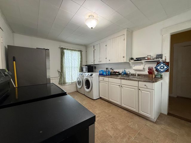 18 Highland Avenue, Franklin, NH 03235