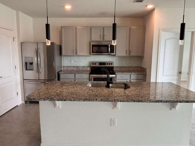 1687 BAY BREEZE DRIVE, St Cloud, FL 34771