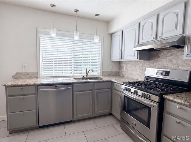 13451 Land O Woods Drive, St Louis, MO 63141