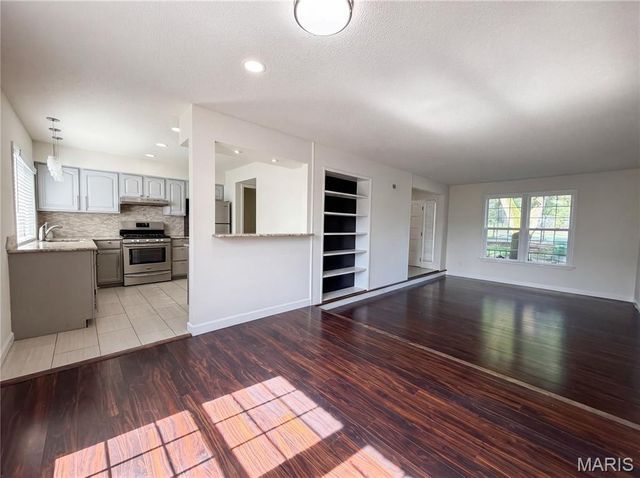 13451 Land O Woods Drive, St Louis, MO 63141