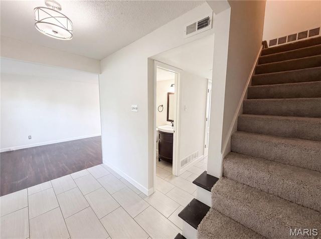 13451 Land O Woods Drive, St Louis, MO 63141