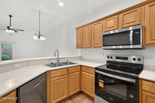 6540 E REDMONT Drive 10, Mesa, AZ 85215