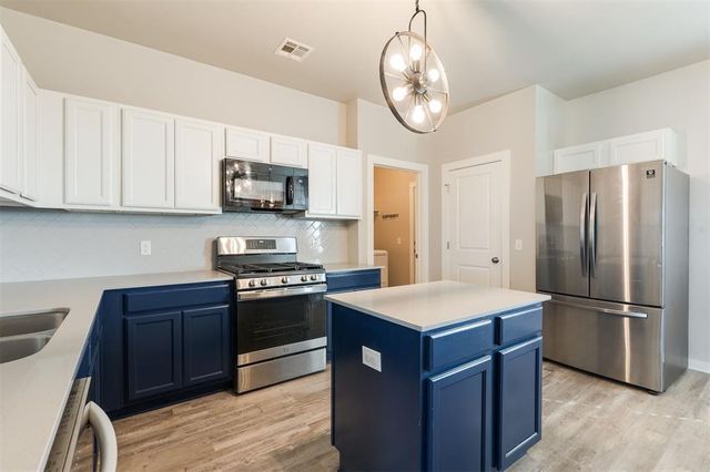 14325 Meadow Ridge Lane, Edmond, OK 73025