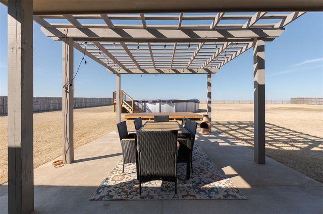 14325 Meadow Ridge Lane, Edmond, OK 73025